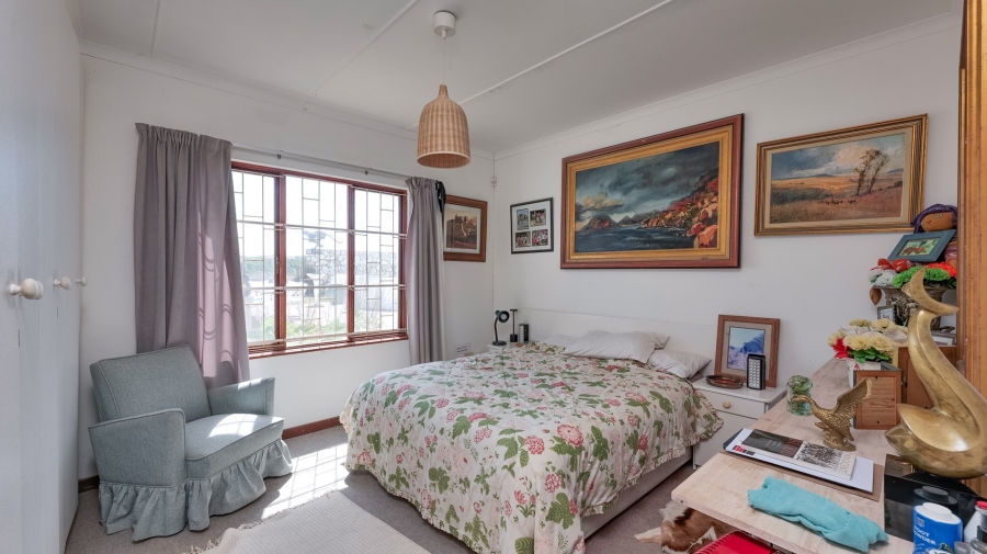 6 Bedroom Property for Sale in Arniston Western Cape